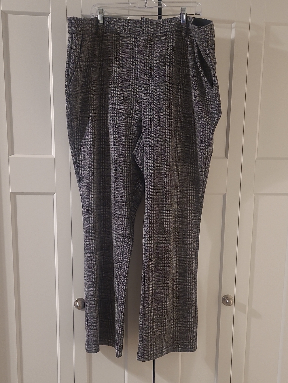 Studio By Torrid Tailored Plaid Wide-Leg Women's Slacks - Gray